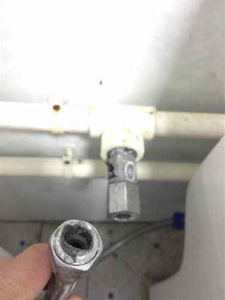 专修角阀断丝漏水不拆砖